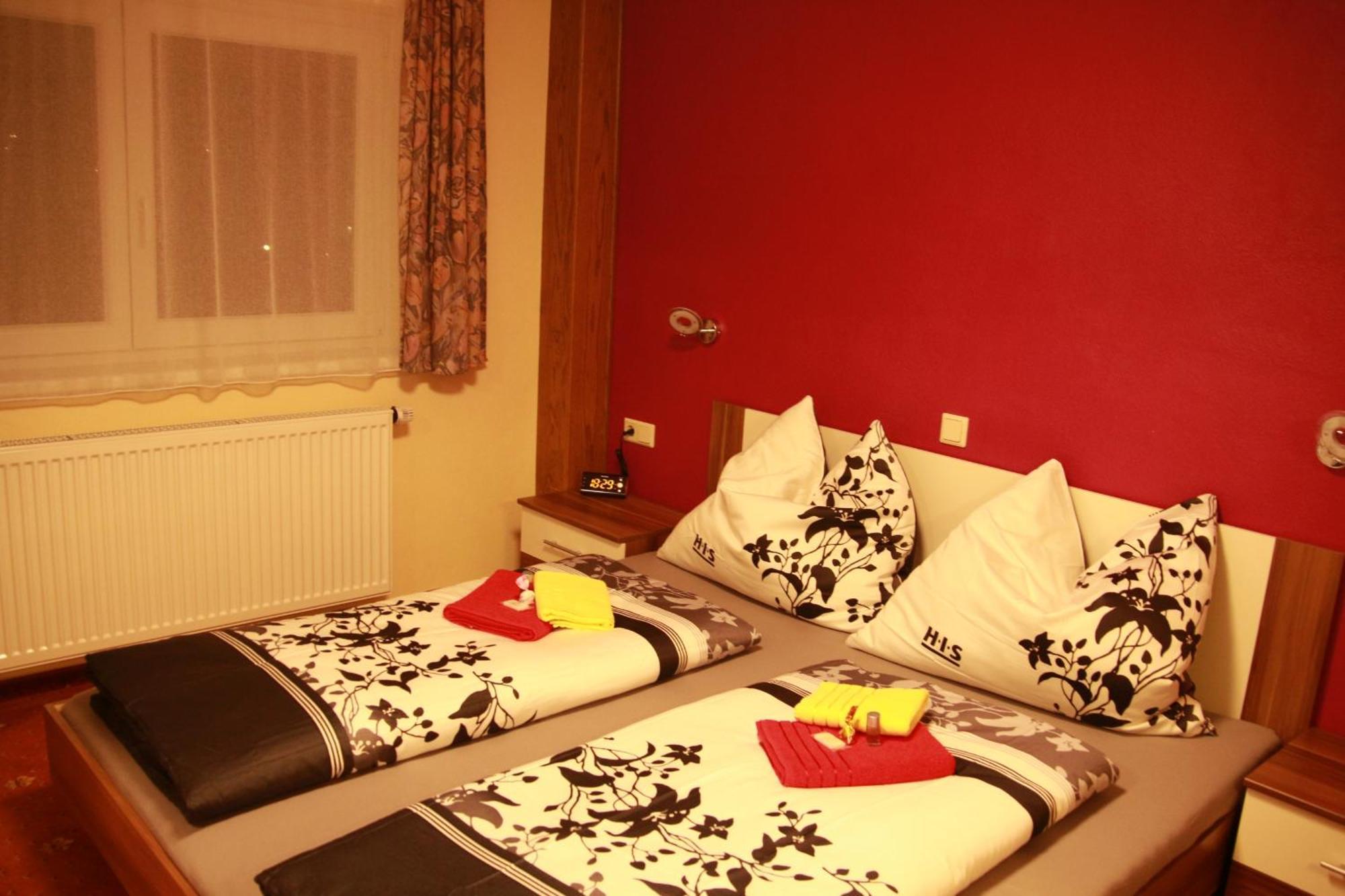 Haus Kartoner Otel Schladming Oda fotoğraf